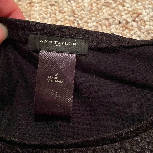 Ann Taylor blouse - Picture 2 of 4